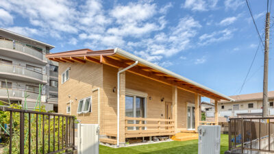 家族の笑顔が似合う、山小屋をイメージした住まい